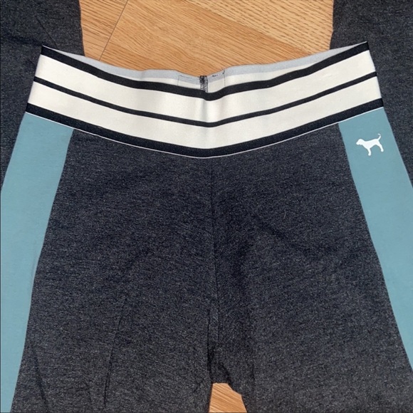 VS PINK || Pink Workout Leggings w/details - Picture 2 of 8